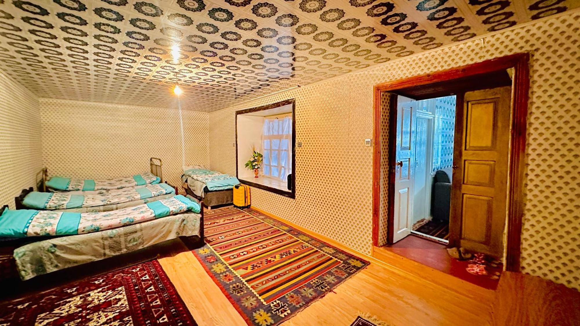 Hotel Zaur Guest Hause Xinaliq Exterior foto